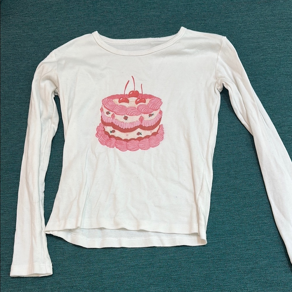 Lisa Says Gah White Long Sleeve Tee with Pink Cake Graphic